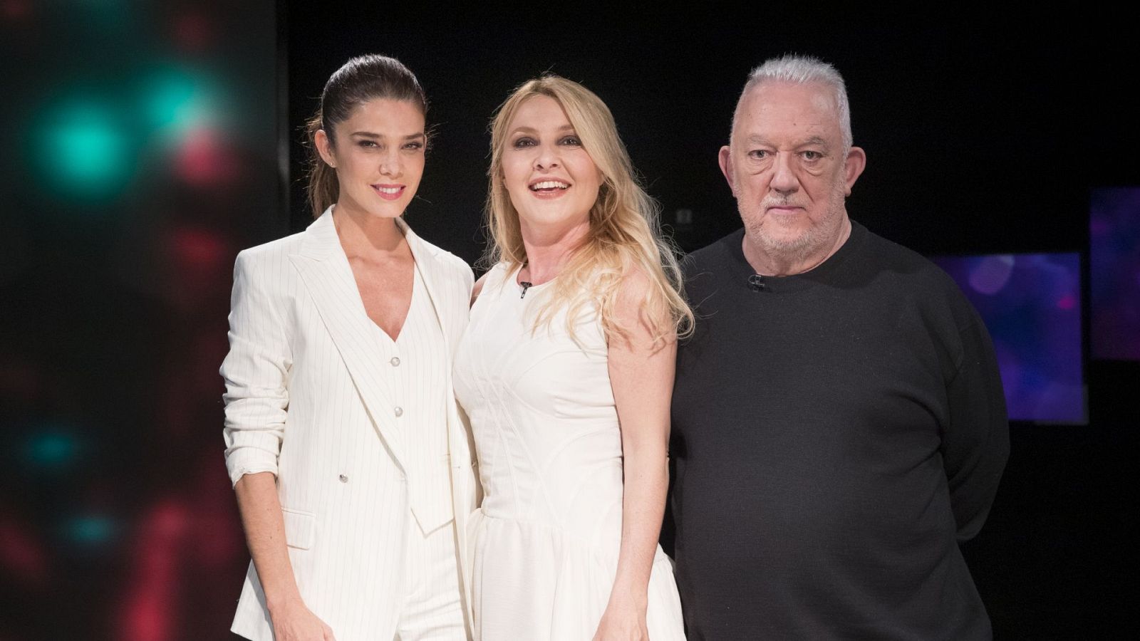 Versión española - Llegaron de noche (Presentación) - ver ahora