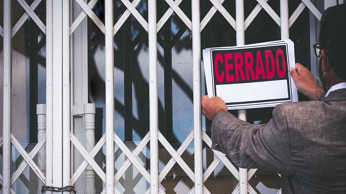 Telediario 1 - Declive del pequeño comercio mientras las grandes cadenas no paran de crecer