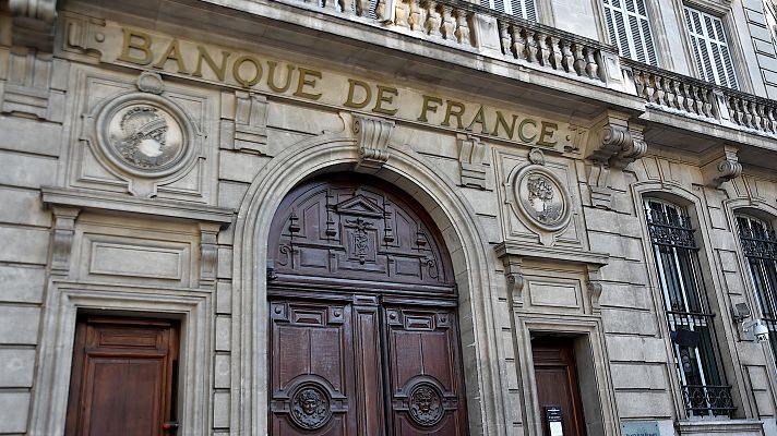 Telediario 2 - Tormenta financiera en Francia: "Tiene un problema de déficit público elevado que no consigue controlar"