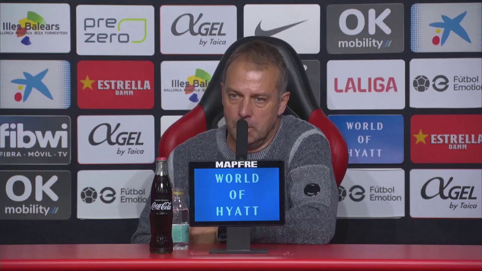 Hansi Flick: "Estamos felices de que se haya acabado este noviembre de mierda" - Fútbol | Ver