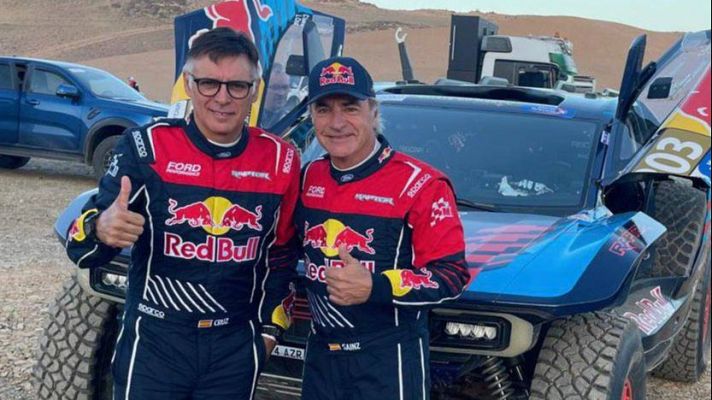 Telediario 1 - Carlos Sainz, a un mes del asalto de su quinto Dakar en su estreno con Ford