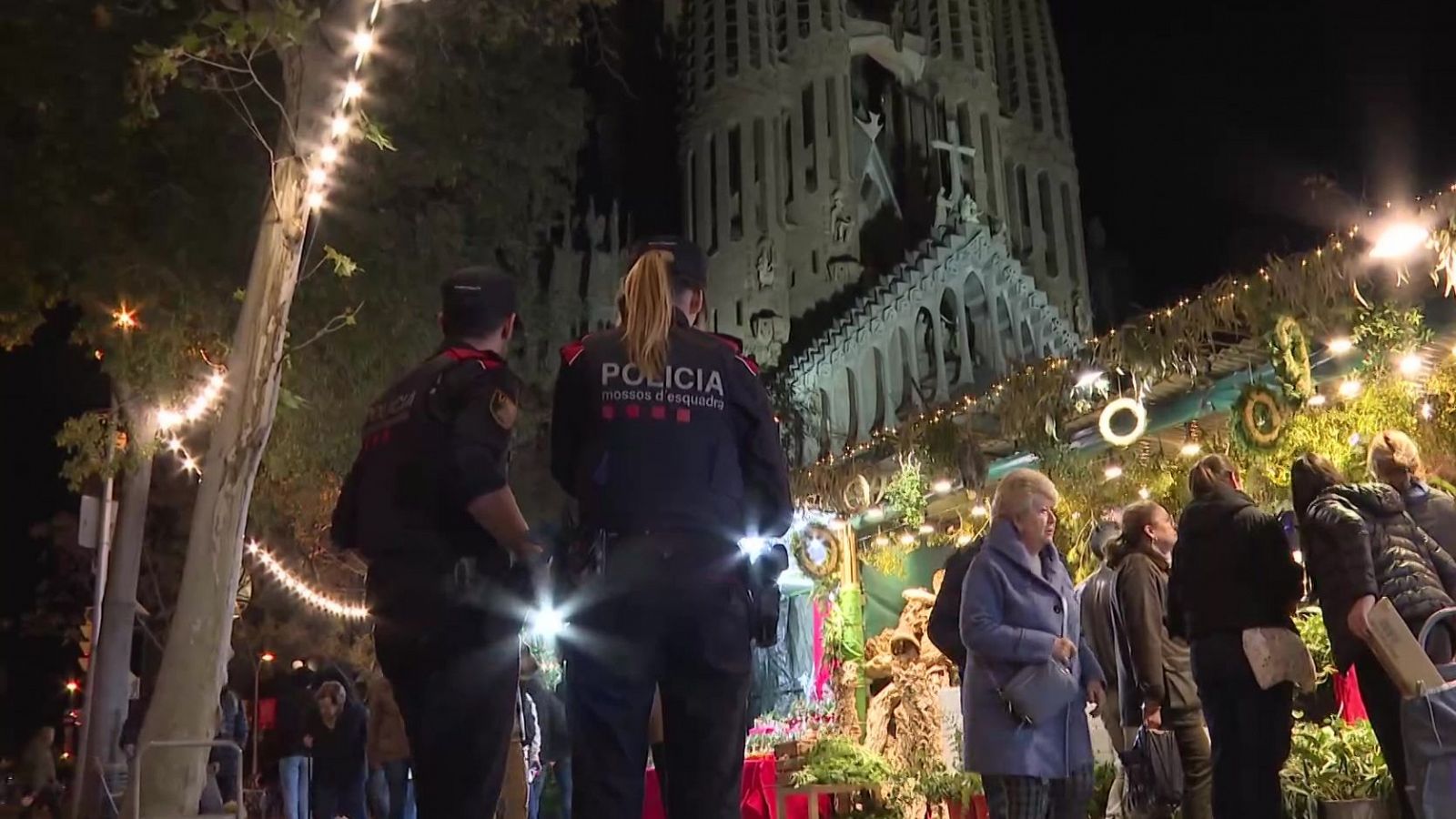 Los Mossos refuerzan su presencia en las calles ante las aglomeraciones