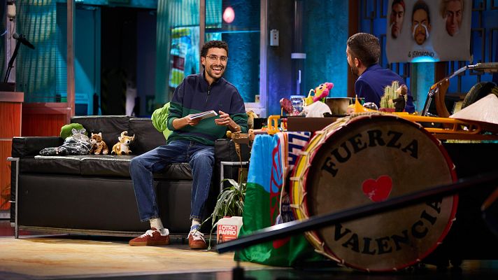 La Revuelta | Yunez Chaib anuncia los premios ATP al racismo 4/12/24 - La Revuelta | Ver