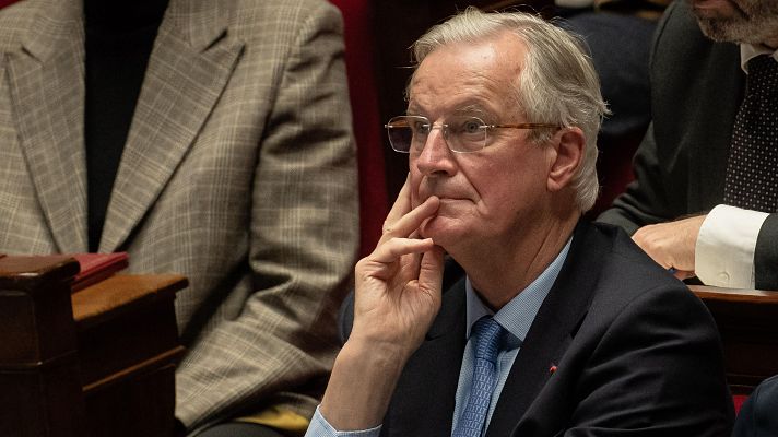 Barnier presenta su dimisión tras la moción de censura y Macron tendrá que designar a un sustituto