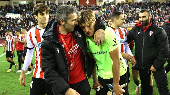 Copa del Rey - Pol Arnau, el héroe del Logroñés: "Hablé con mi padre y me dio la energía"