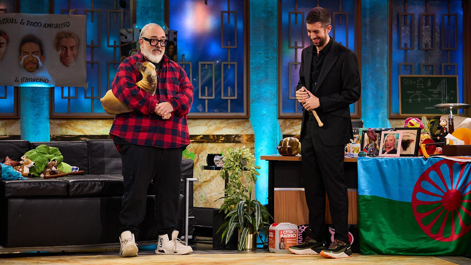 La Revuelta | Álex de la Iglesia conoció a Messi y Maradona 5/12 - La Revuelta | Ver