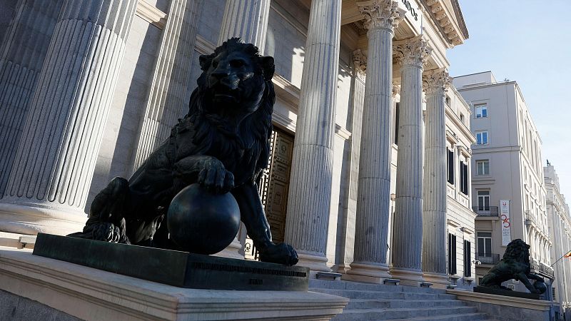 Las Cortes celebran el 46 aniversario de la Constitución - Informativo 24h | Ver