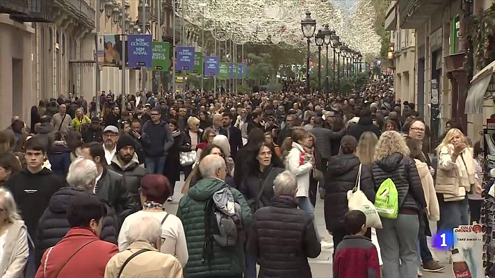 El sector confia que els dies festius animin les compres amb botigues obertes