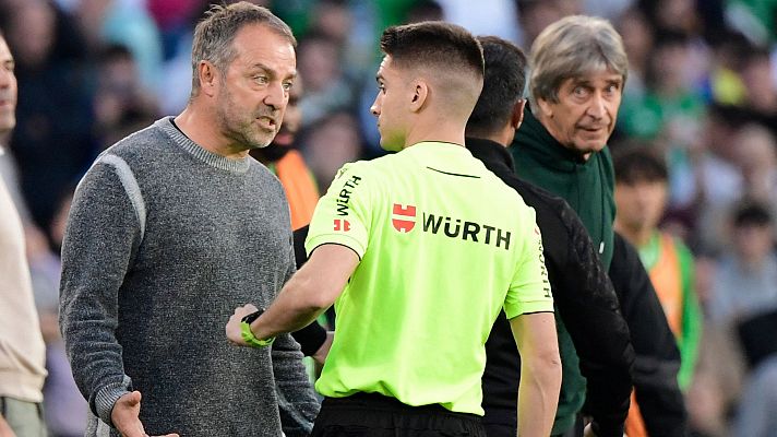 Fútbol - Hansi Flick: "Nunca pensé que me expulsarían, pero aquí es así"