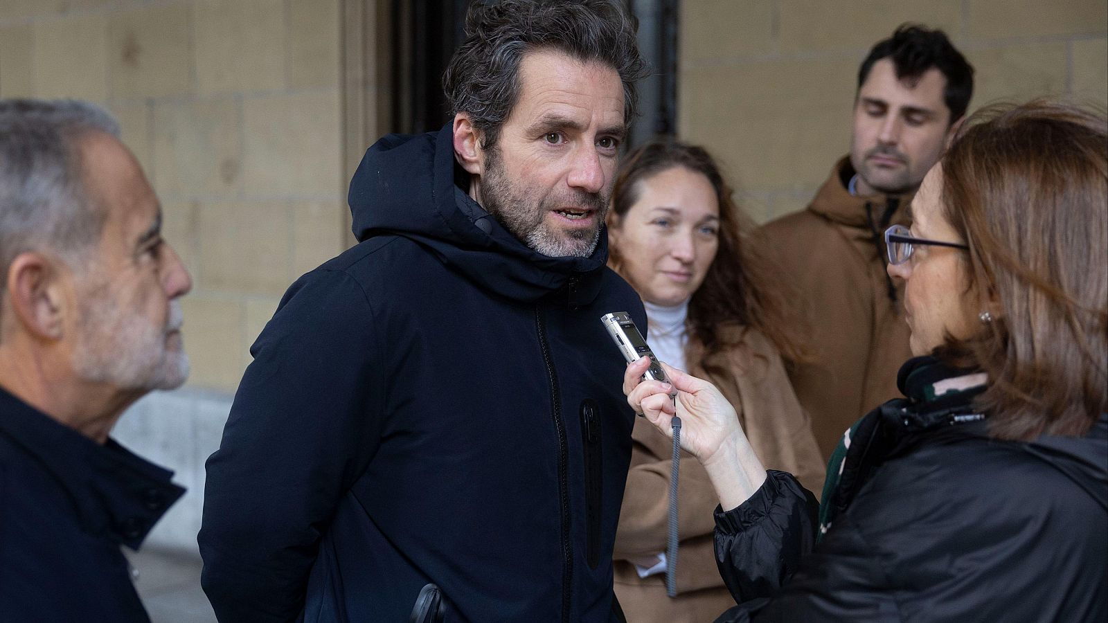 Sémper califica de "irresponsable" a Pedro Sánchez - Fin de semana 24h | Ver