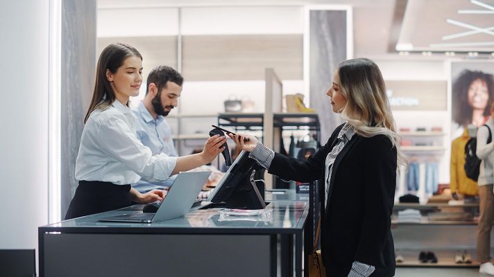 Contrataciones en Navidad: las empresas aumentan sus plantillas para afrontar las fiestas