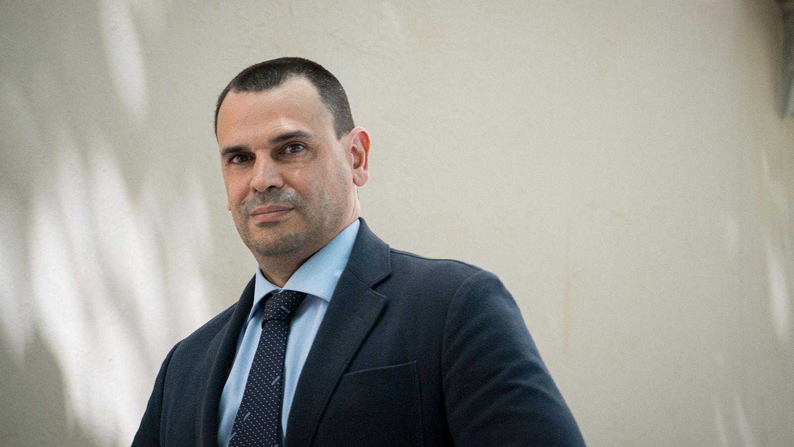 La pareja de Ayuso se querella contra Xabier Fortes por llamarle "defraudador confeso" - La noche en 24h | Ver