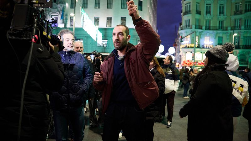 La Revuelta | Ponce lleva a la gente de paseo por Madrid