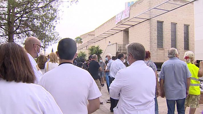 Telediario 2 - Un estudio revela que más de la mitad de los científicos españoles ha recibido ataques