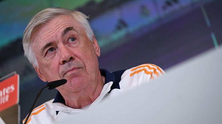 Fútbol - Ancelotti: "Todos los banquillos queman"