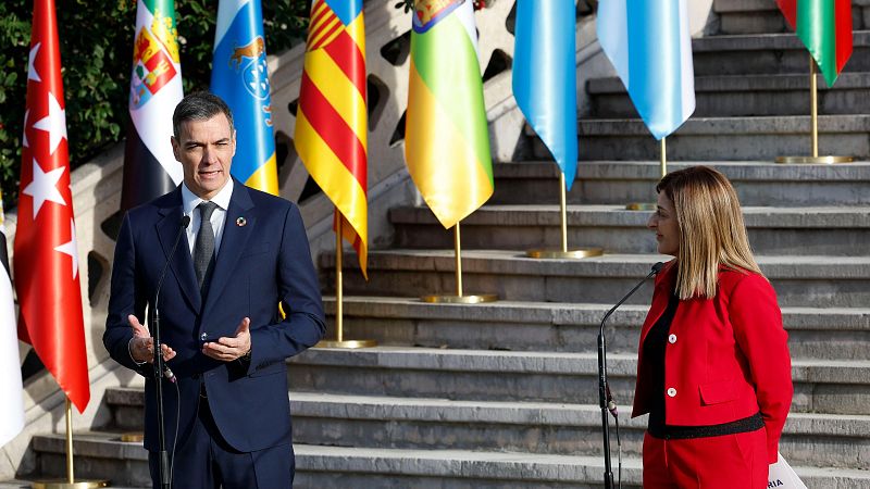 Sánchez y Buruaga llaman a dialogar para "responder" a la ciudadanía en la Conferencia de Presidentes de Santander