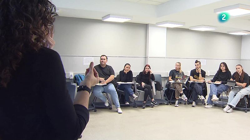 En Lengua de Signos - El Grado de LSE y Comunidad Sorda marcha a buen ritmo - En lengua de signos | Ver