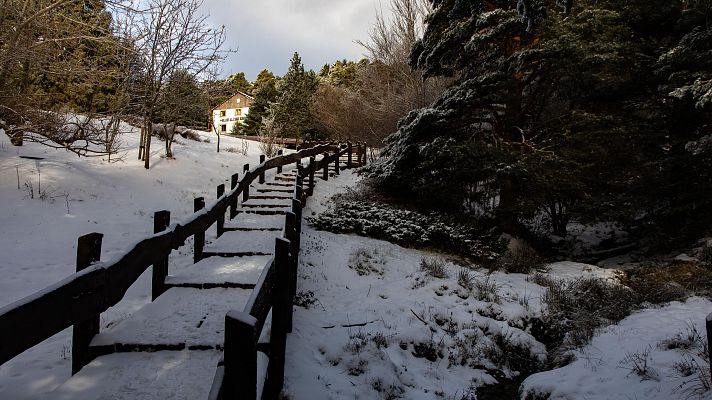 Un anticiclón dejará cielos poco nubosos en la Península y Baleares