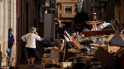 Un grupo de interioristas crea una ONG para rehabilitar viviendas afectadas por la DANA