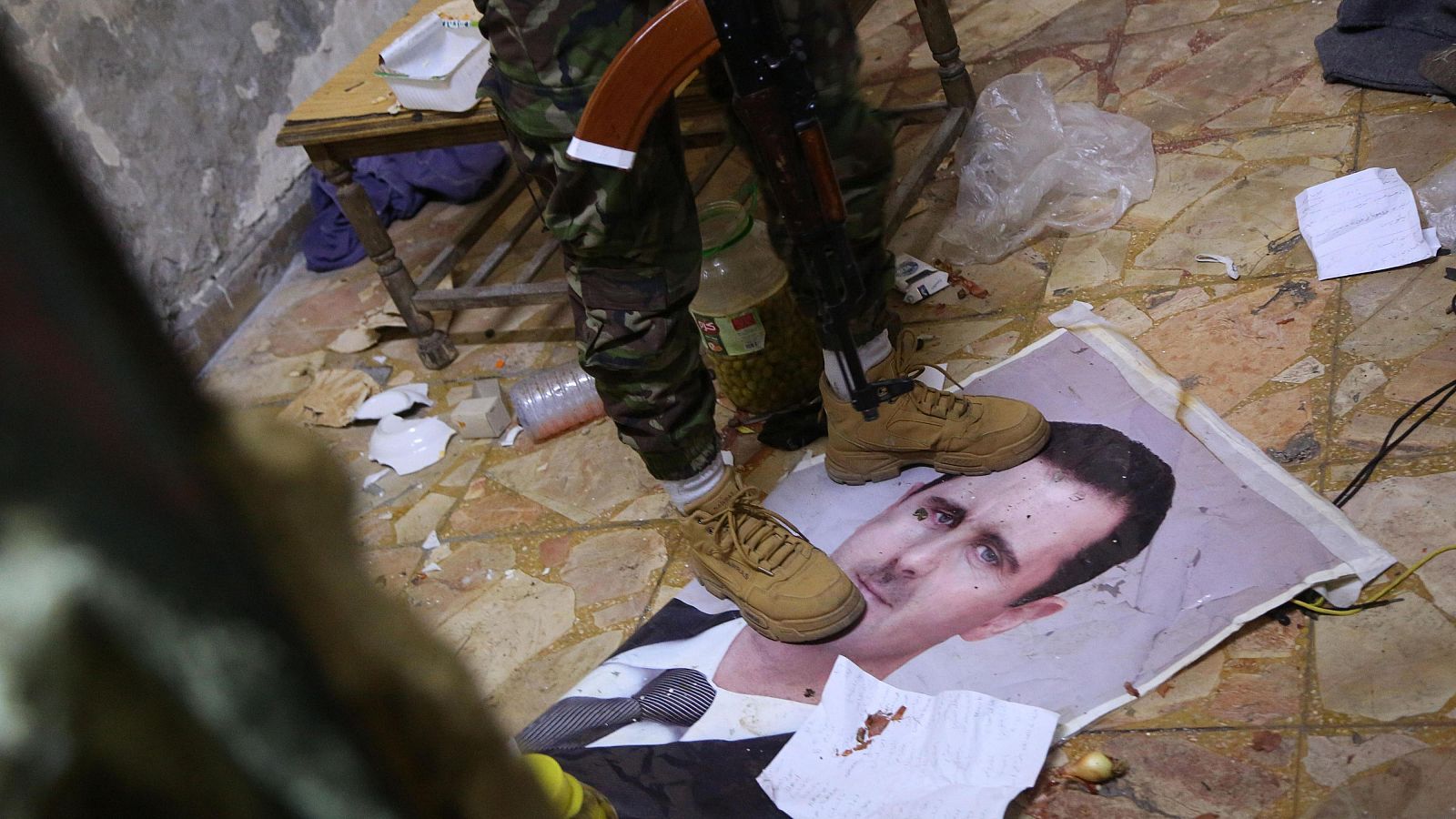 Telediario matinal en cuatro minutos - 15/12/2024 | Ver