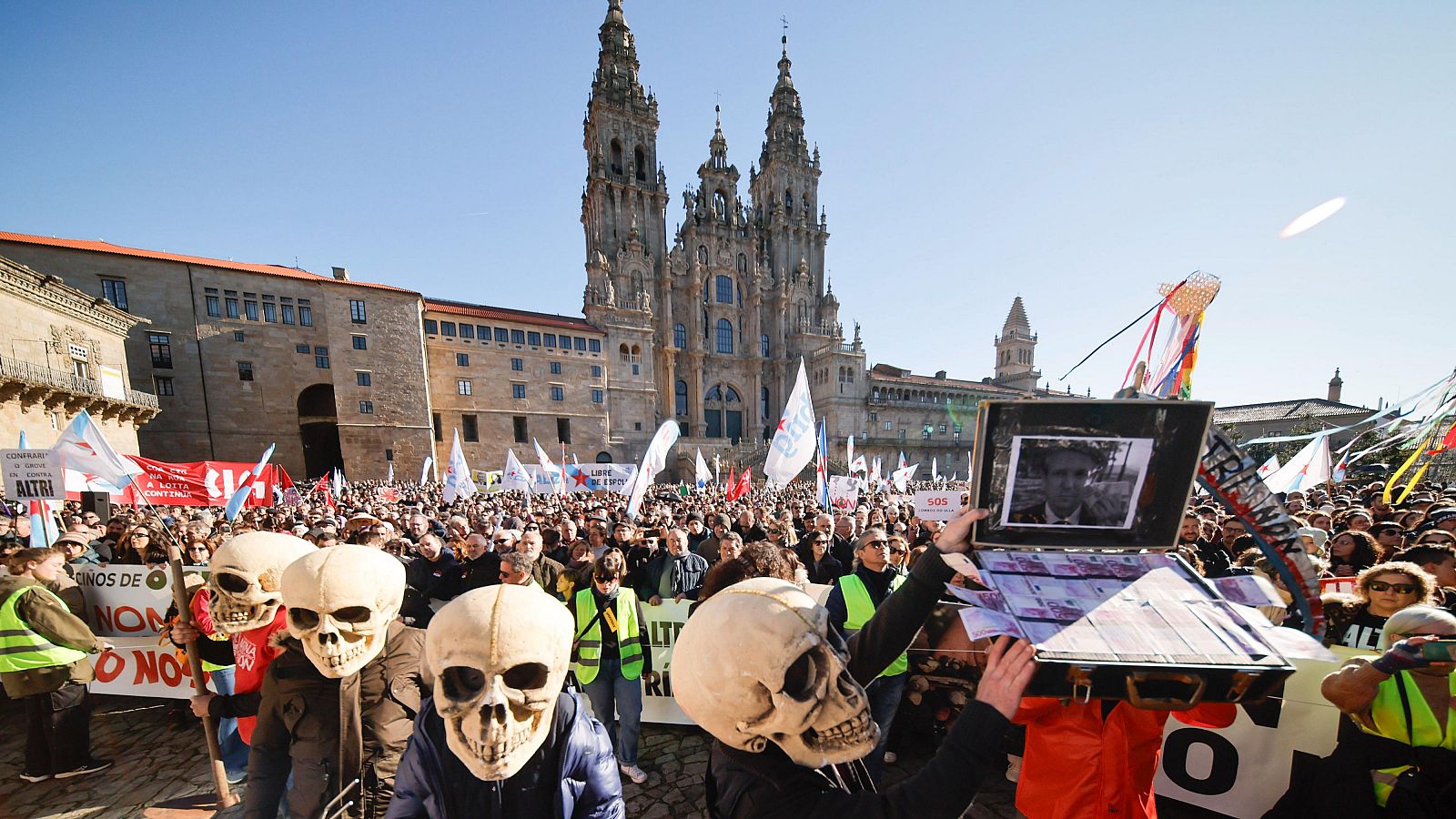 Manifestación en Santiago contra la  macrocelulosa de Altri