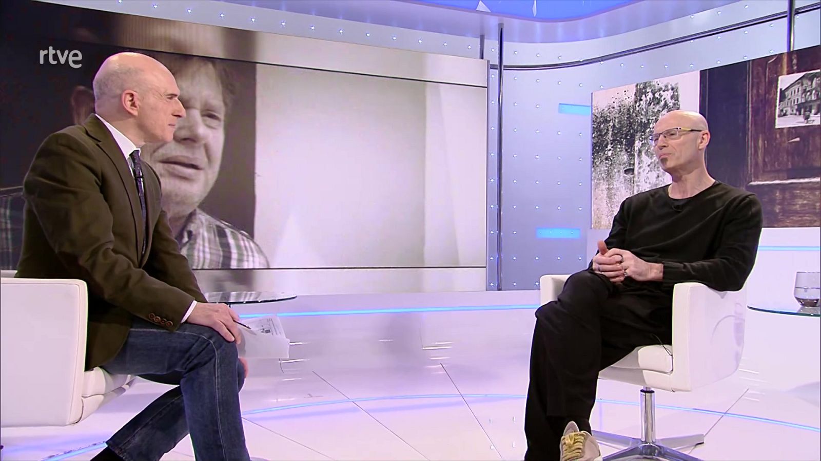 La hora cultural - 15/12/24 - ver ahora