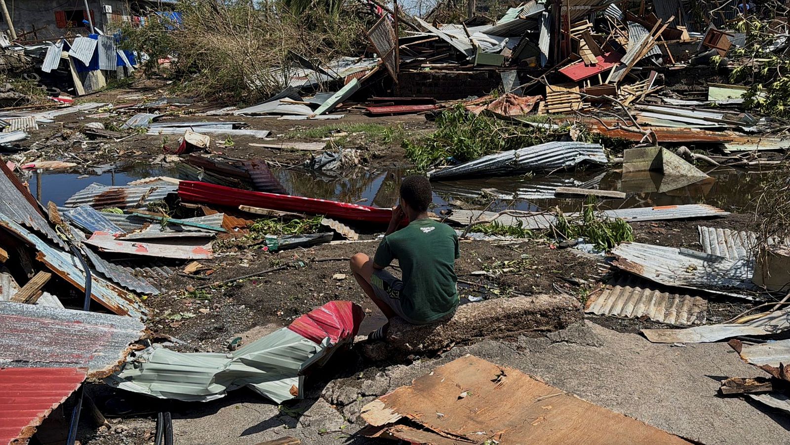 Ciclón Chido: la ayuda comienza a llegar a Mayotte