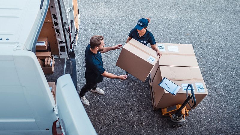 Contrataciones para Navidad: las empresas refuerzan sus plantillas con más dependientes y camareros - Telediario 1 | Ver