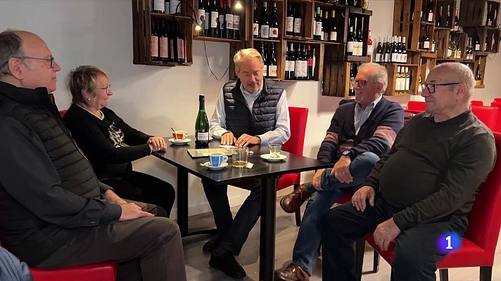 L'Informatiu - Els veïns de Sant Guim de Freixenet juguen el mateix número del Gordo des de fa 122 anys