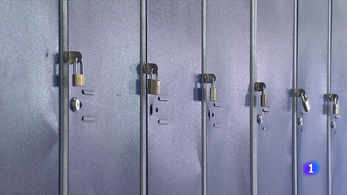 L'Informatiu - Malestar al sector educatiu per la reorganització d'assignatures a batxillerat