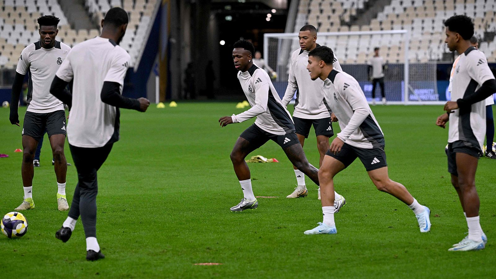 El Real Madrid se enfrenta por la Intercontinental al CF Pachuca mexicano | Ver