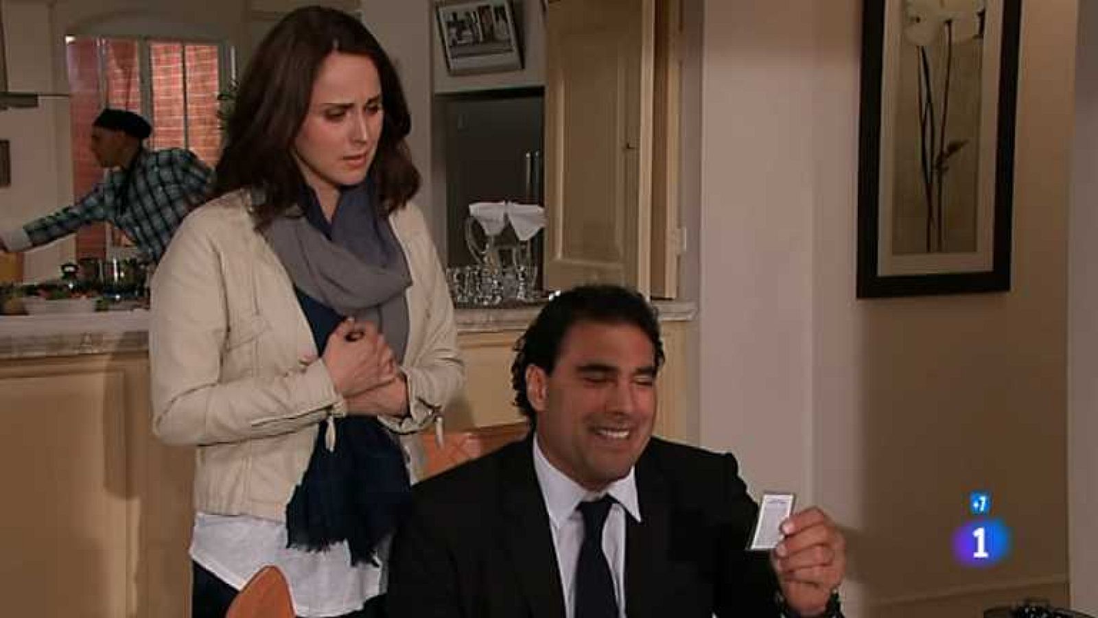 Amores verdaderos - Capítulo 60 - Nikki defiende a Kendra ante la acusación de Victoria de encubrir su enfermedad - Ver ahora