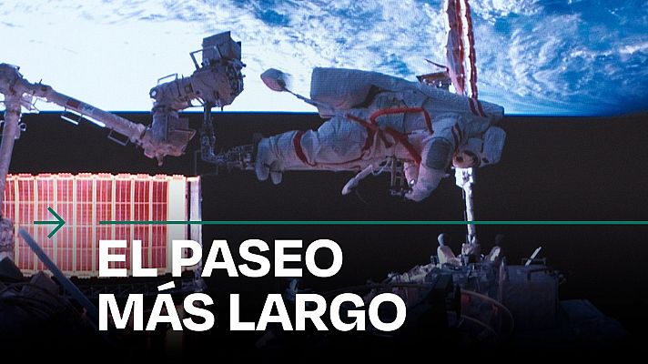 Dos astronautas chinos establecen el récord de estancia fuera de la nave en nueve horas