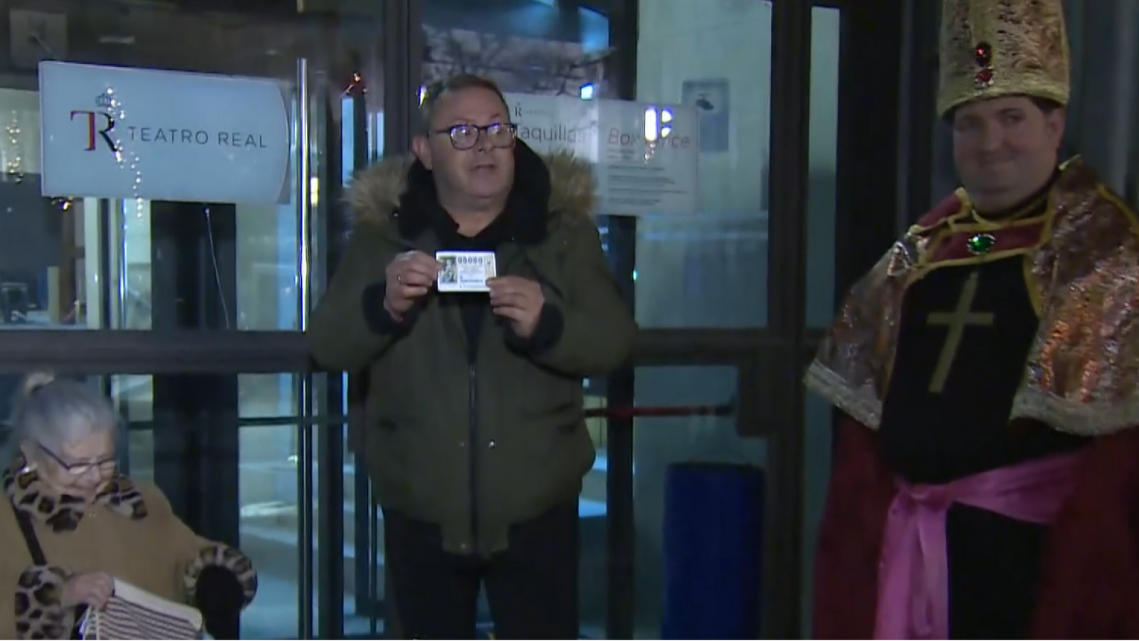 El cántabro más "lotero": lleva 18 años asistiendo al sorteo | Ver