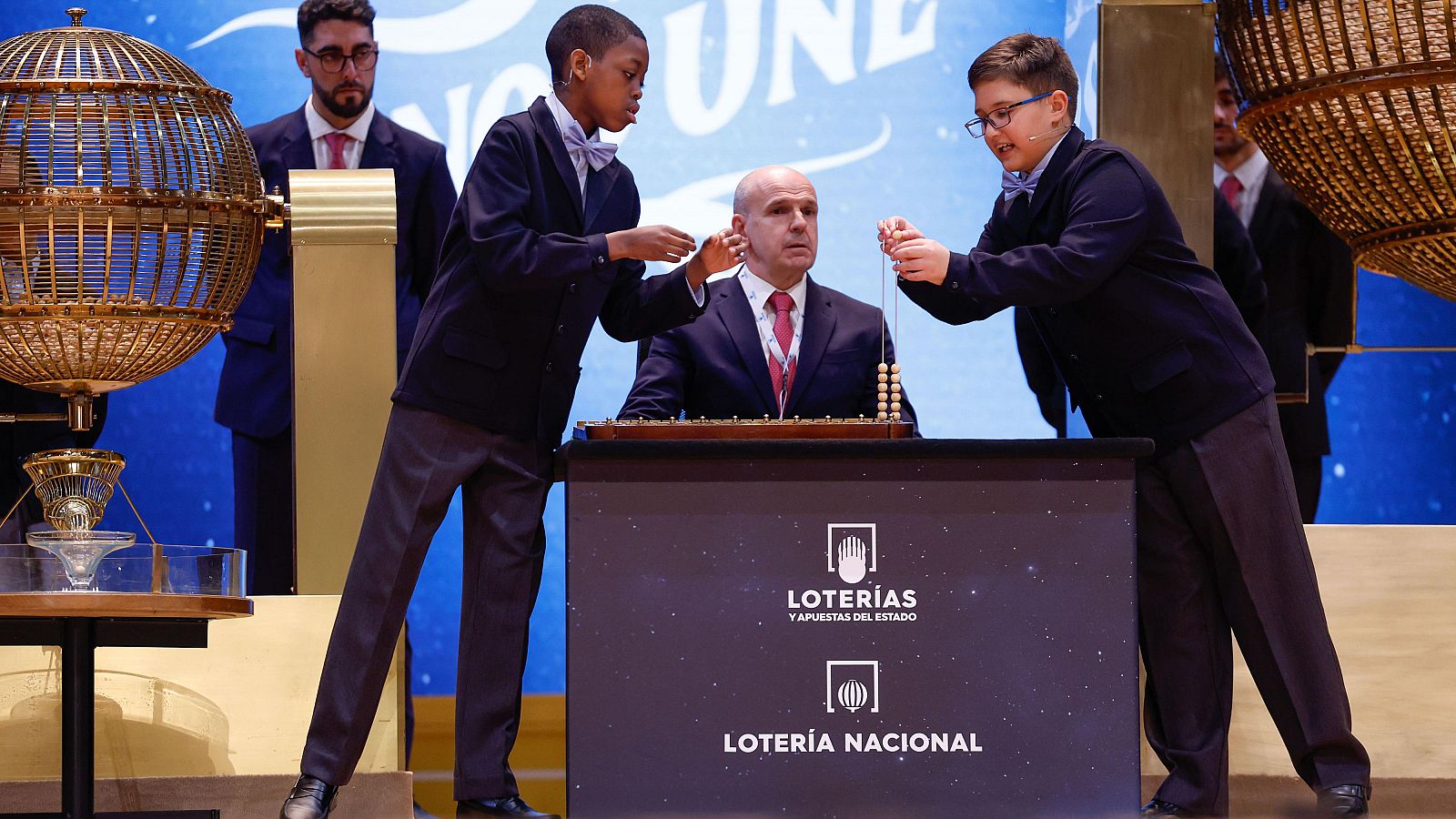 37.876, primer quinto premio de la Lotería de Navidad 2024 | Ver vídeo