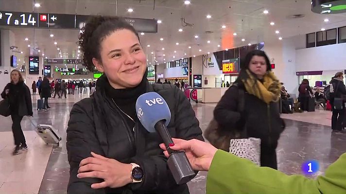 Alta mobilitat a Sants i l'aeroport del Prat per l'operació sortida de Nadal