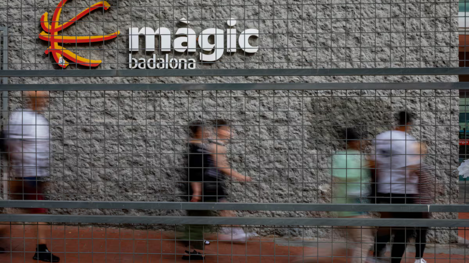 Dos menores, condenados a dos años de internamiento por violar a una niña de once años | Ver