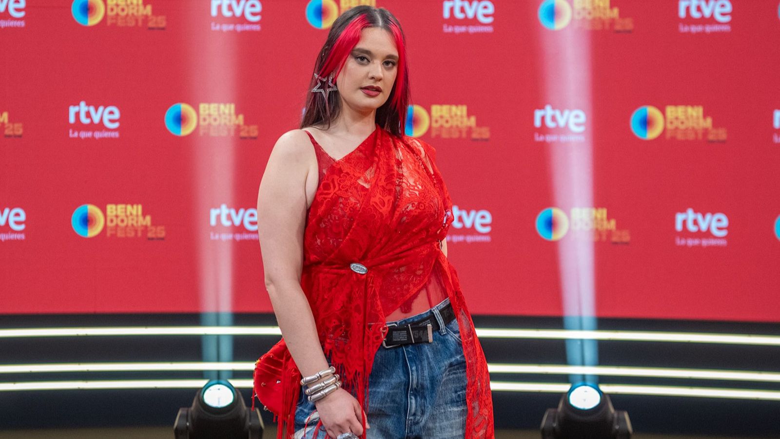 Benidorm Fest 2025 | Entrevista a DeTeresa - Ver ahora | Ver