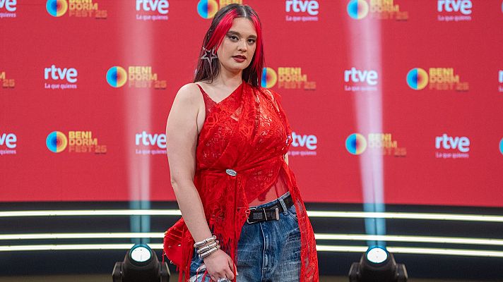 Benidorm Fest - Entrevista a DeTeresa, concursante del Benidorm Fest 2025