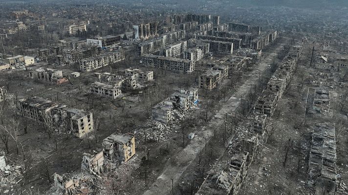 Telediario Fin de Semana - Rusia intensifica sus bombardeos sobre Ucrania y toma dos nuevas localidades