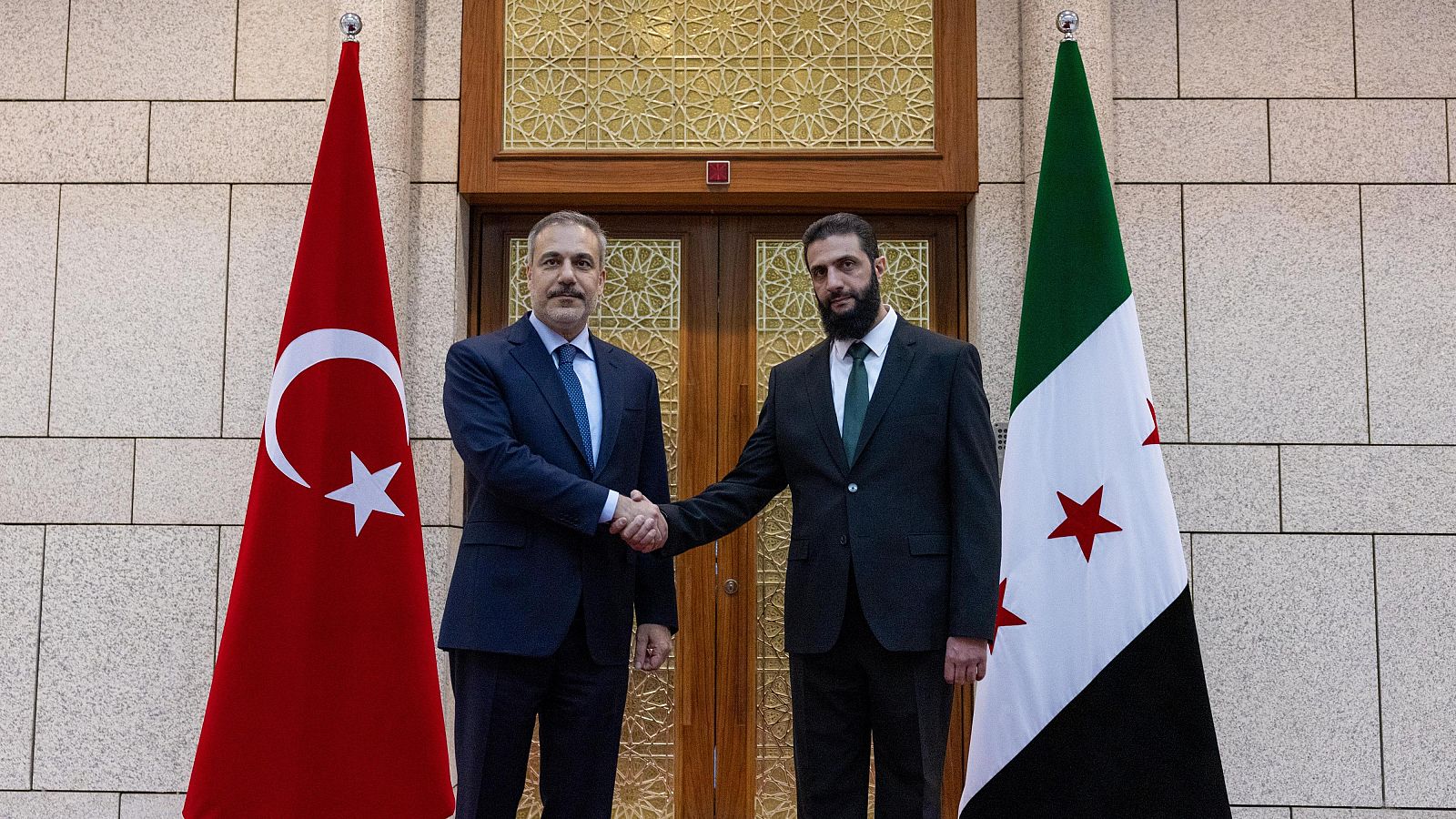 Siria: el Gobierno interino nombra nuevos ministros de Defensa y Exteriores | Ver