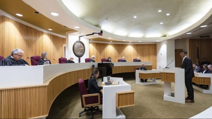 Telediario 2 - Un tribunal supremo de Estados Unidos afirma que tener un medio ambiente limpio es un "derecho constitucional"