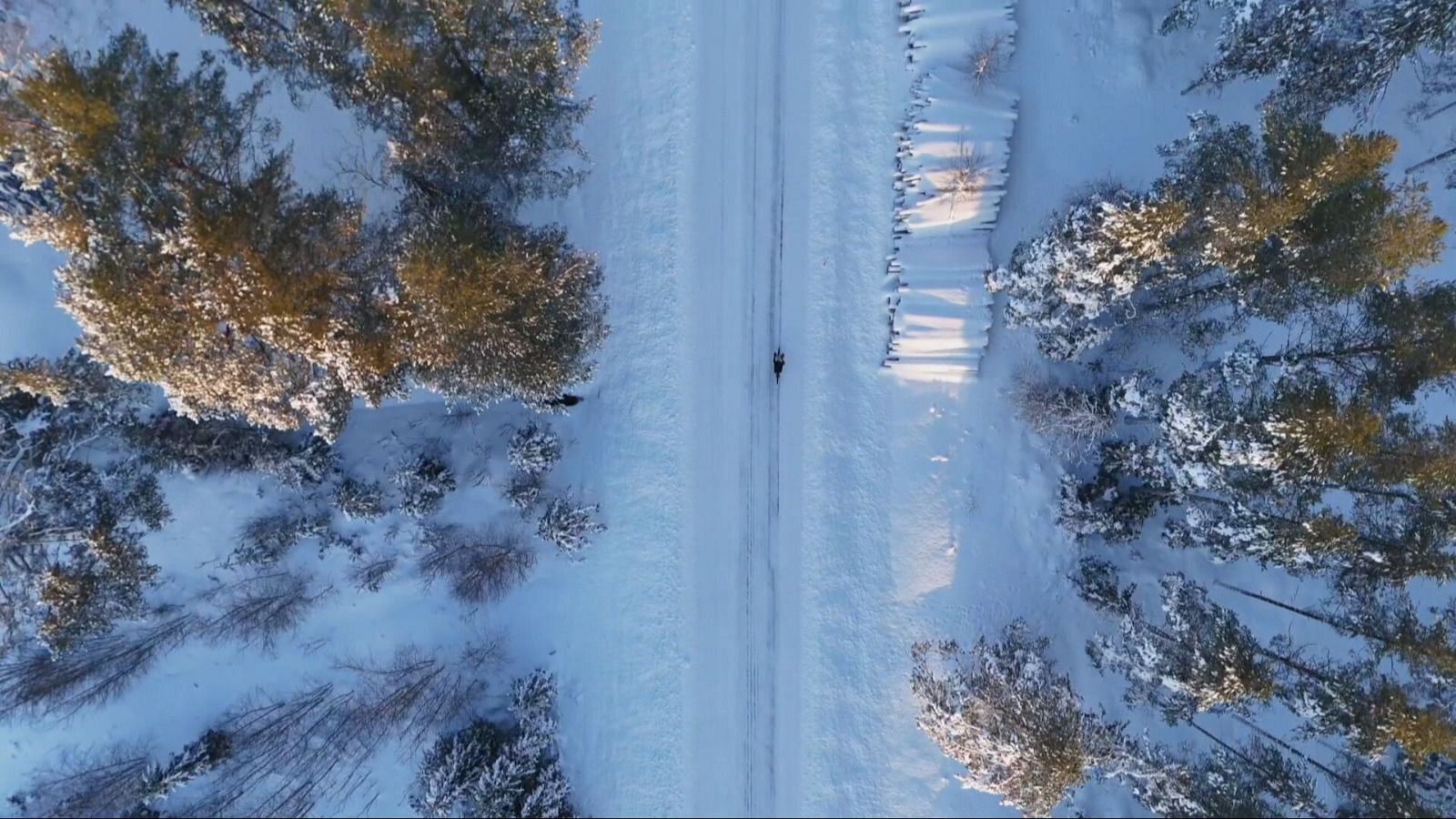 La aventura de Daniel Sanz en bici para entregar las cartas a Papa Noel