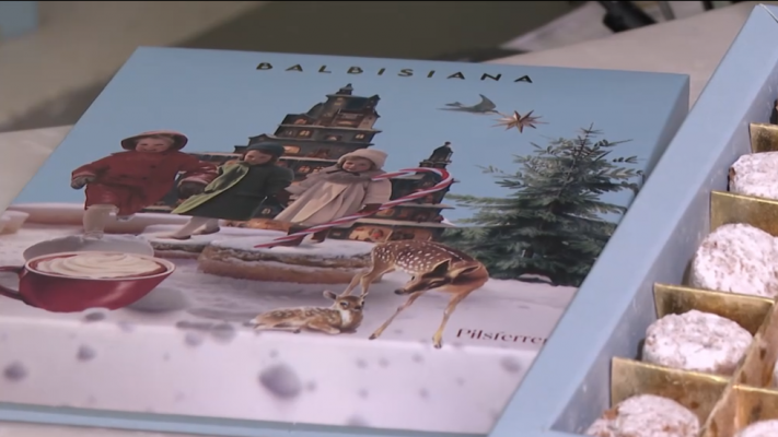 Telediario 1 - Ilustradoras de moda, una profesión cada vez más demandada para los regalos de Navidad