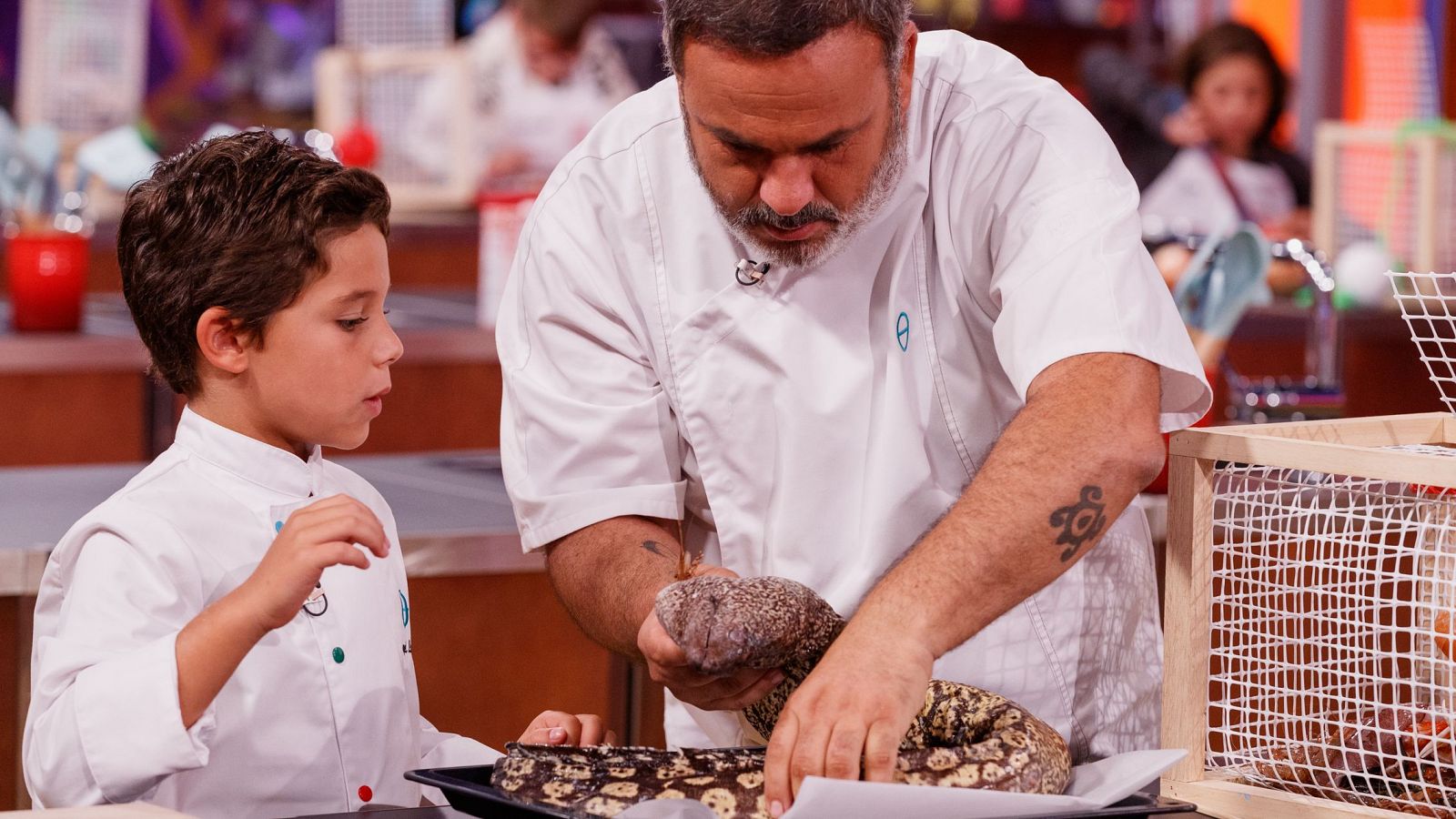 ¿Cómo cocina Ángel León esta morena?