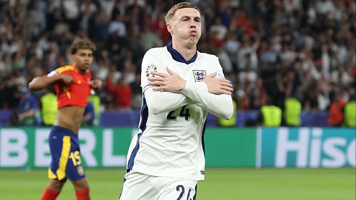 Telediario 2 - Celebración, marca registrada: del frío de Palmer al 'siu' de Cristiano