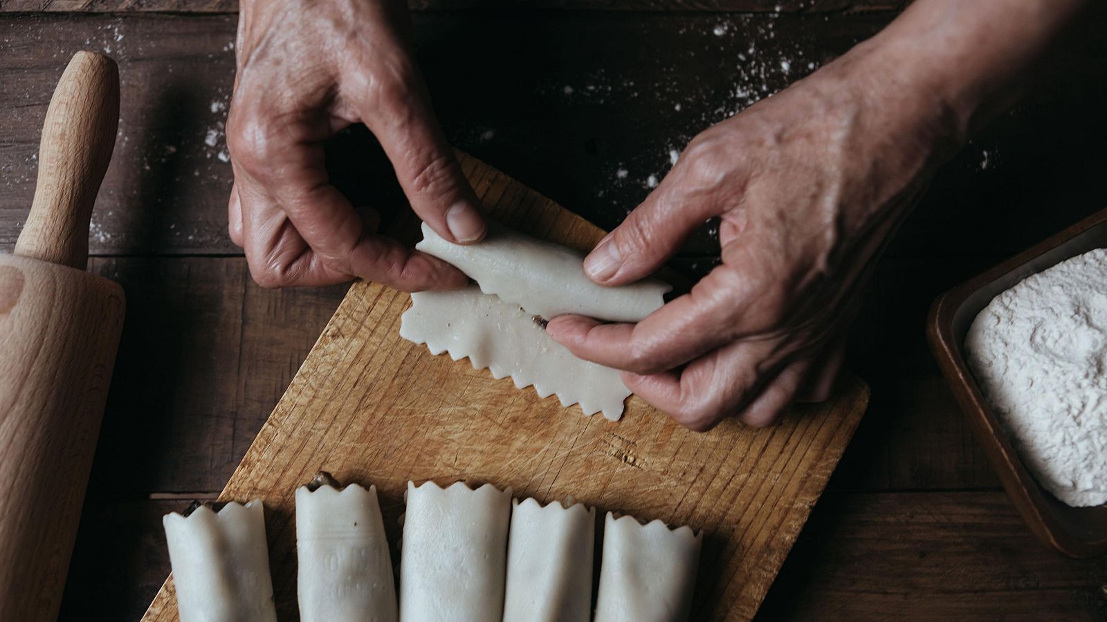 La tradición de cocinar canelones para Sant Esteve llega a TikTok