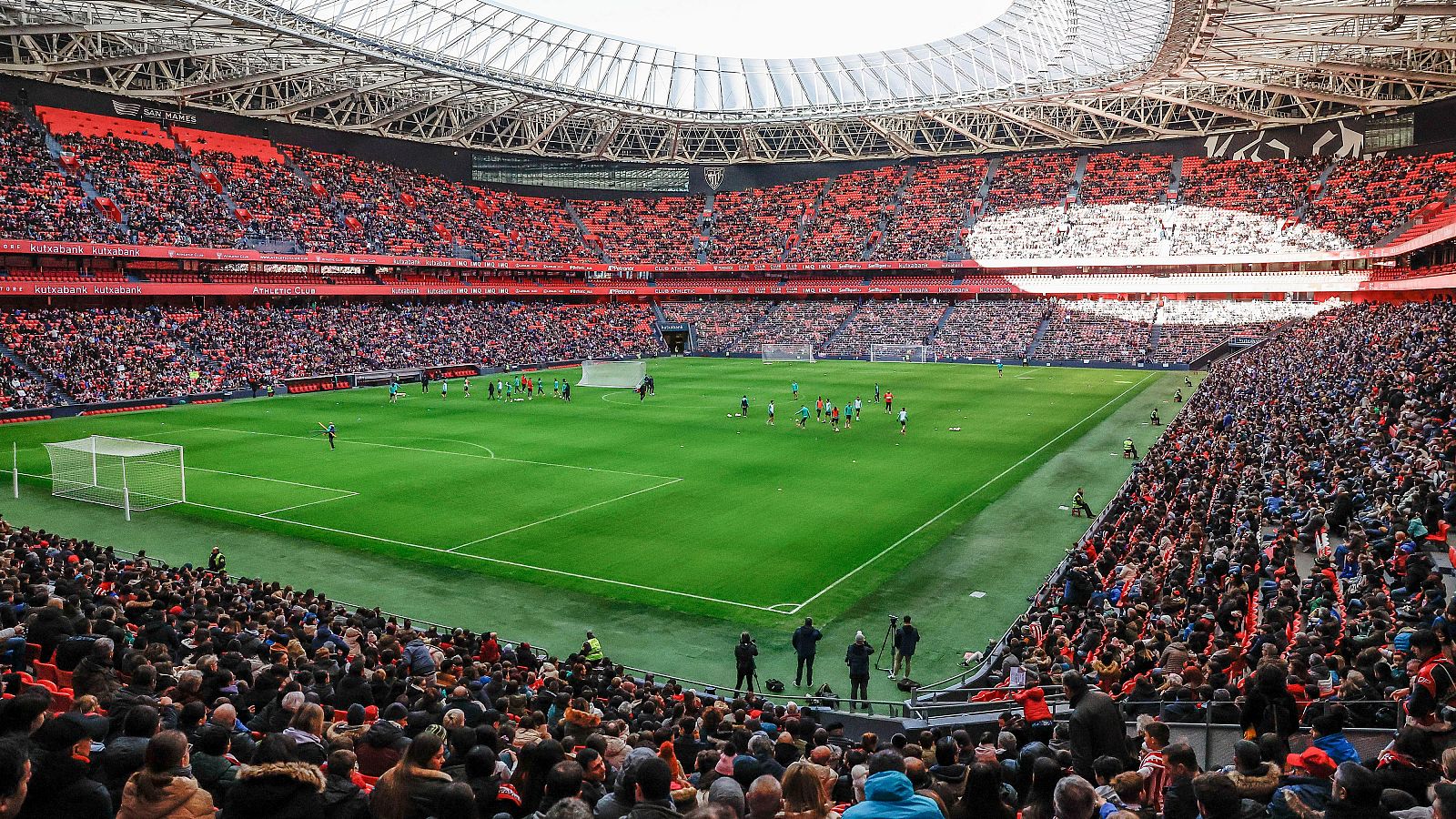 San Mamés ruge 27.000 aficionados entrenamiento a puertas abiertas