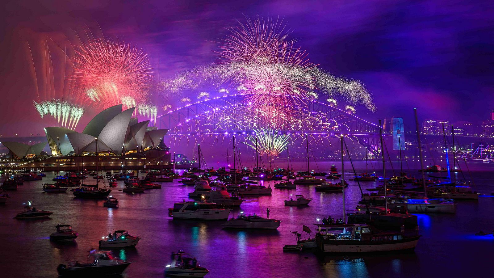 Así recibe el mundo al año 2025: espectáculos pirotécnicos, ceremonias y mucha fiesta | Ver