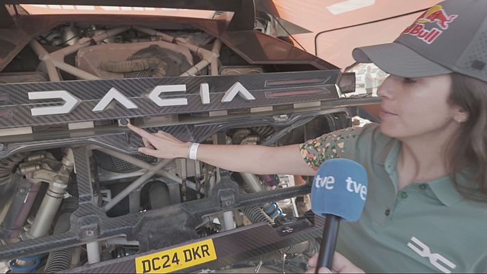 Cristina Gutiérrez muestra los secretos de su coche para el Dakar 2025